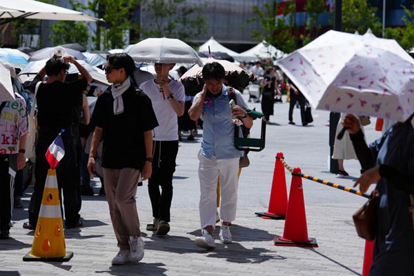 配资平台佣金 不止我们, 北半球多国都被正热浪“炙烤”, 啥原因?